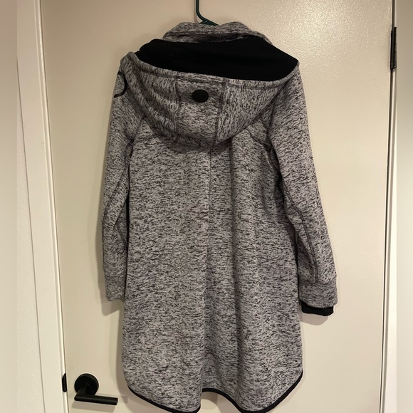 Calvin Klein Gray & Black Performance womens jacket Medium - Picture 6 of 10